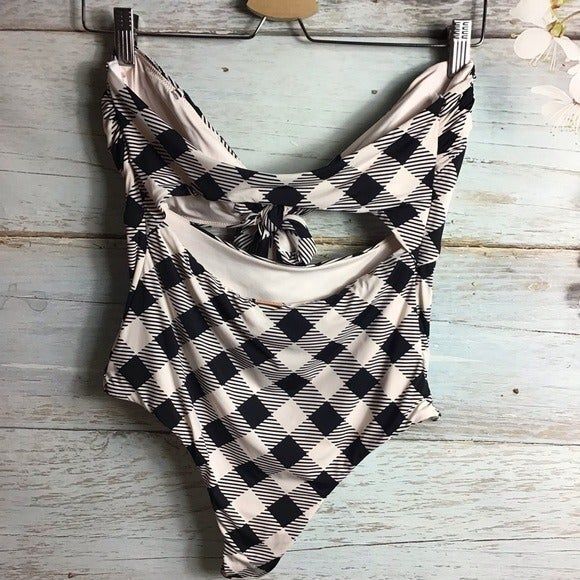 Radio Fiji Women's Lattitude Zanzibar One Piece - Picture 5 of 7